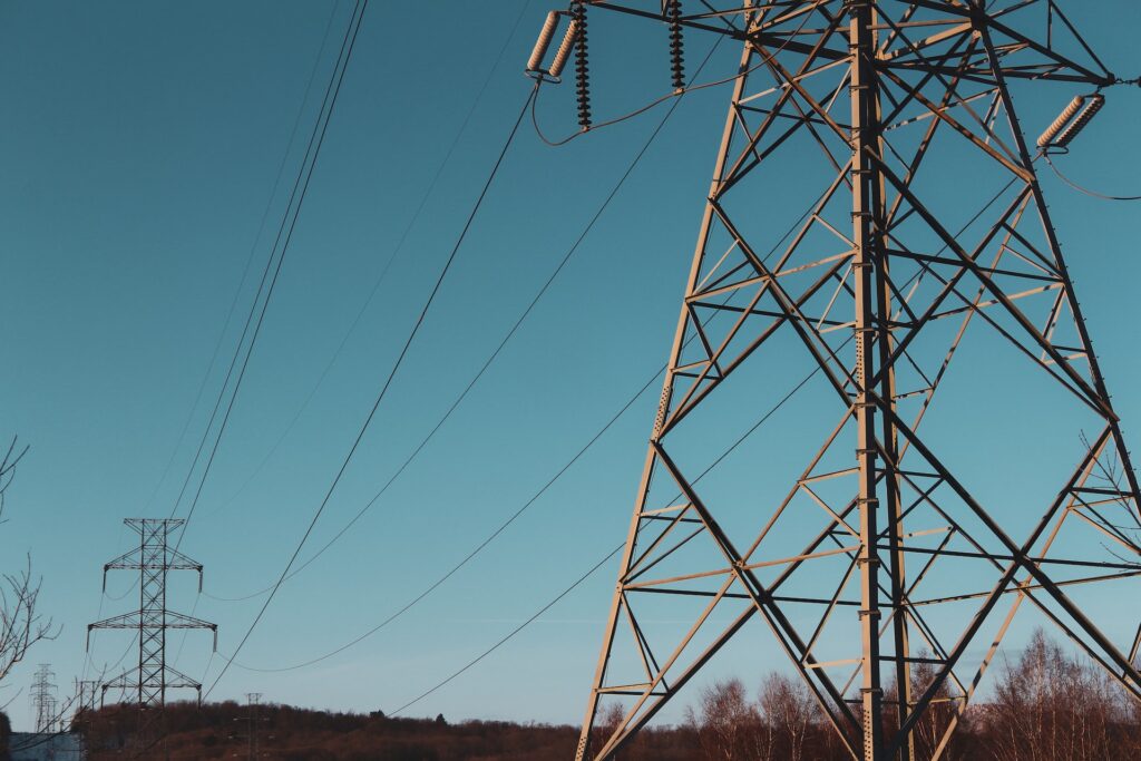 How does the pumped storage work?