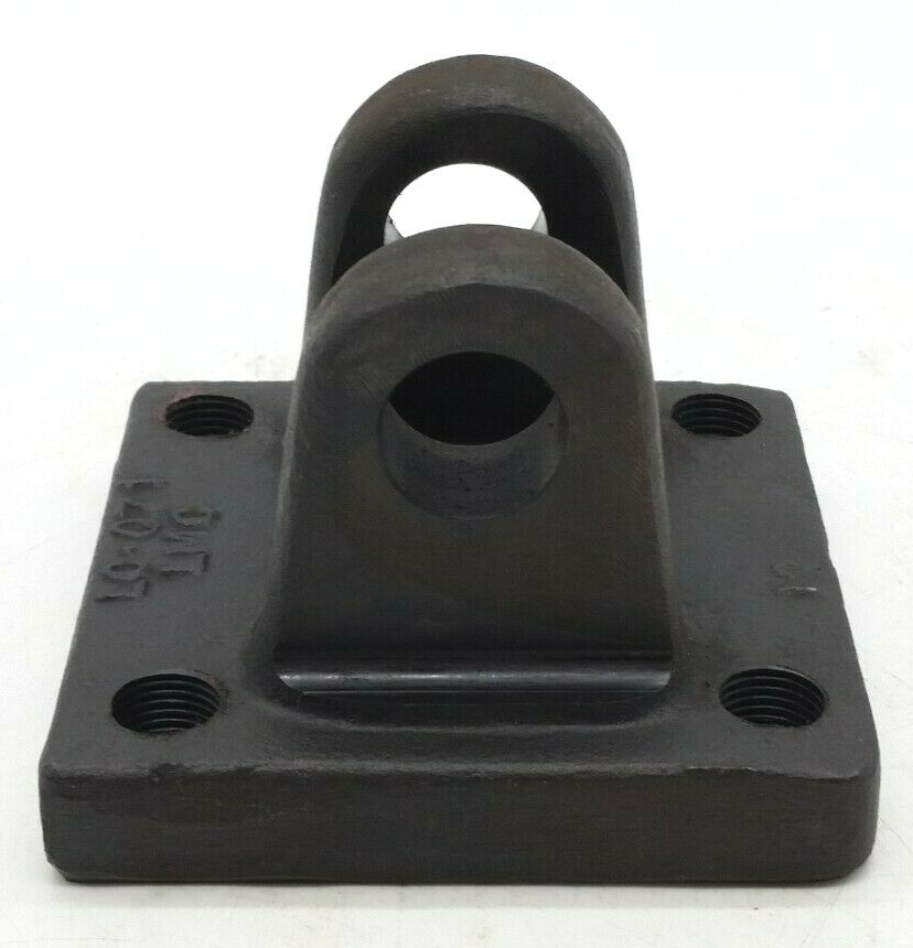 Double pole line fastener