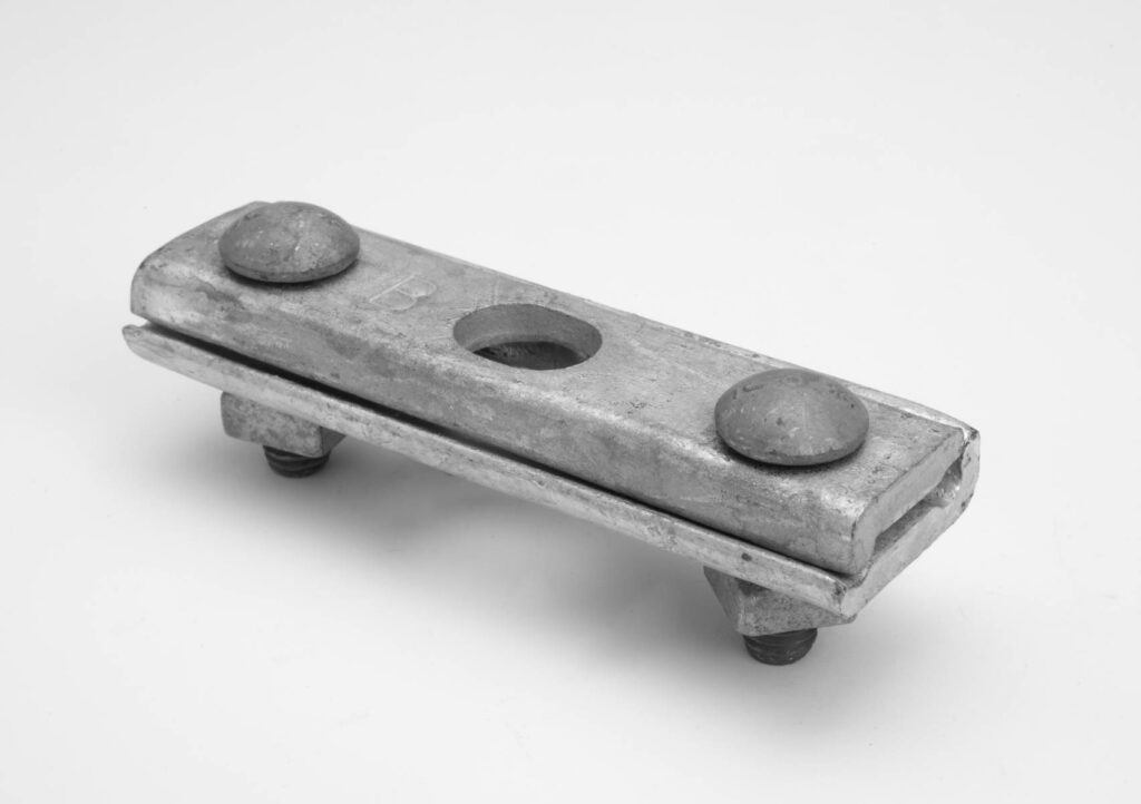 Cable suspension bolt provides a connection point between suspension clamps