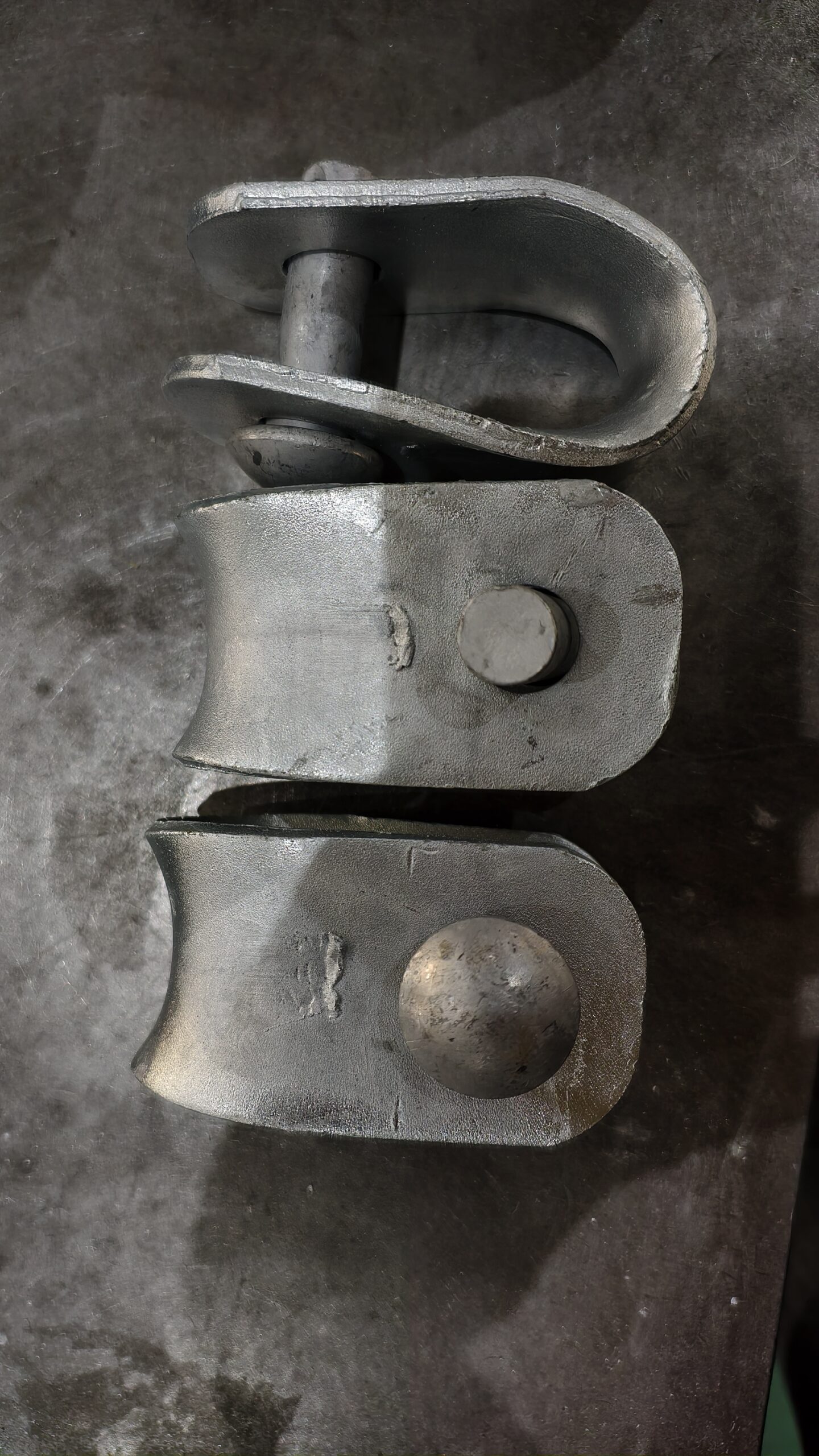 Galvanized Steel Line Clamp | Reliable Hardware for Power Line Applications - Image 4